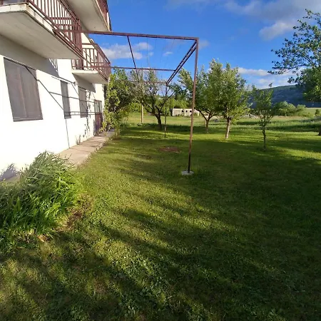 Alpstuga Planinska Kuca Rezo Rakitno *