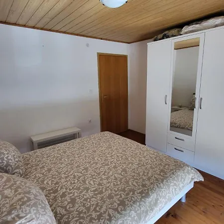 Alpstuga Planinska Kuca Rezo Rakitno *